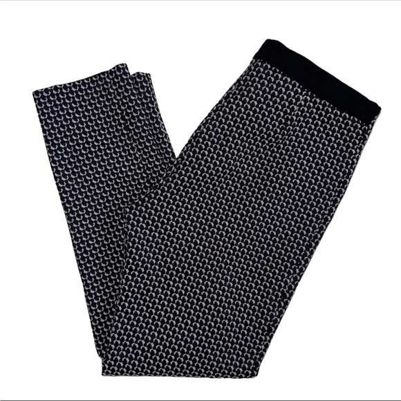 Beatrice B Ankle Length Trouser Pants Size 4 Black Maroon Geo Print - Picture 1 of 9